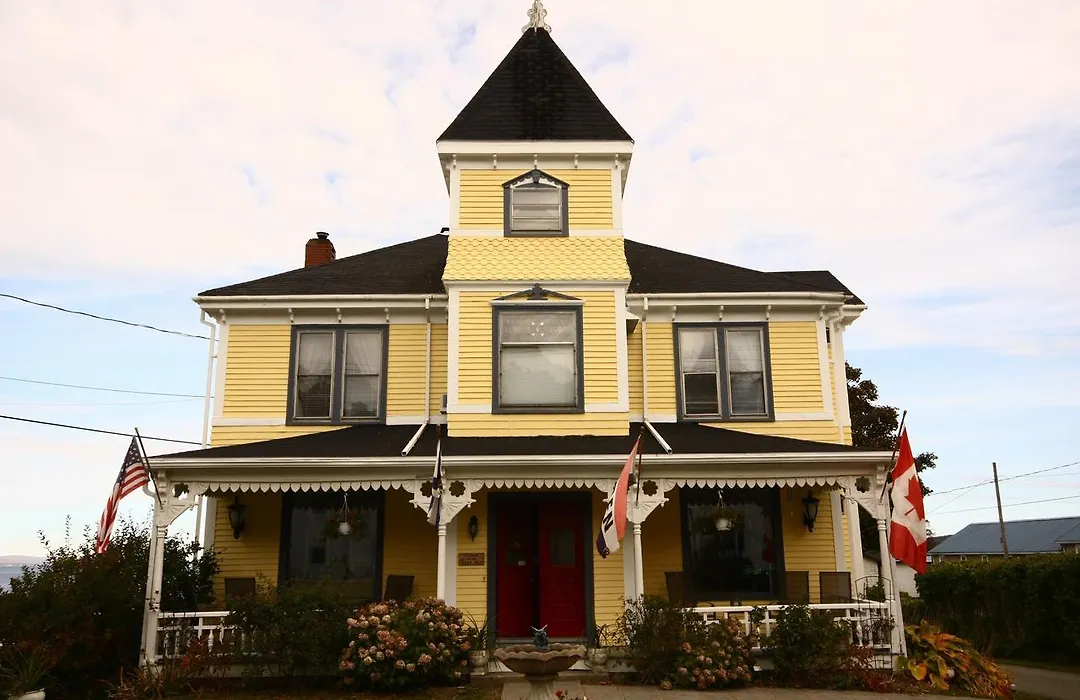 Come From Away B&B-1